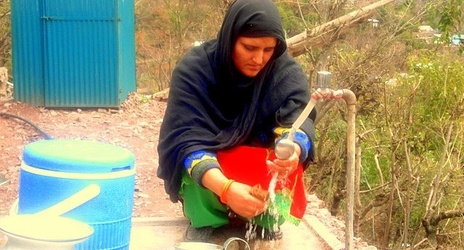 hard working women in ajk 1